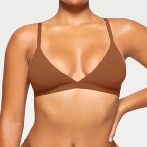 Skims Fits Everybody Triangle Bralette in COPPER